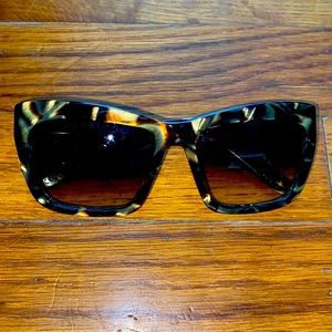 IVI Vision “Bonnie” sunglasses